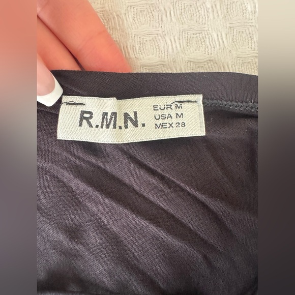 Black Top - Picture 4 of 4